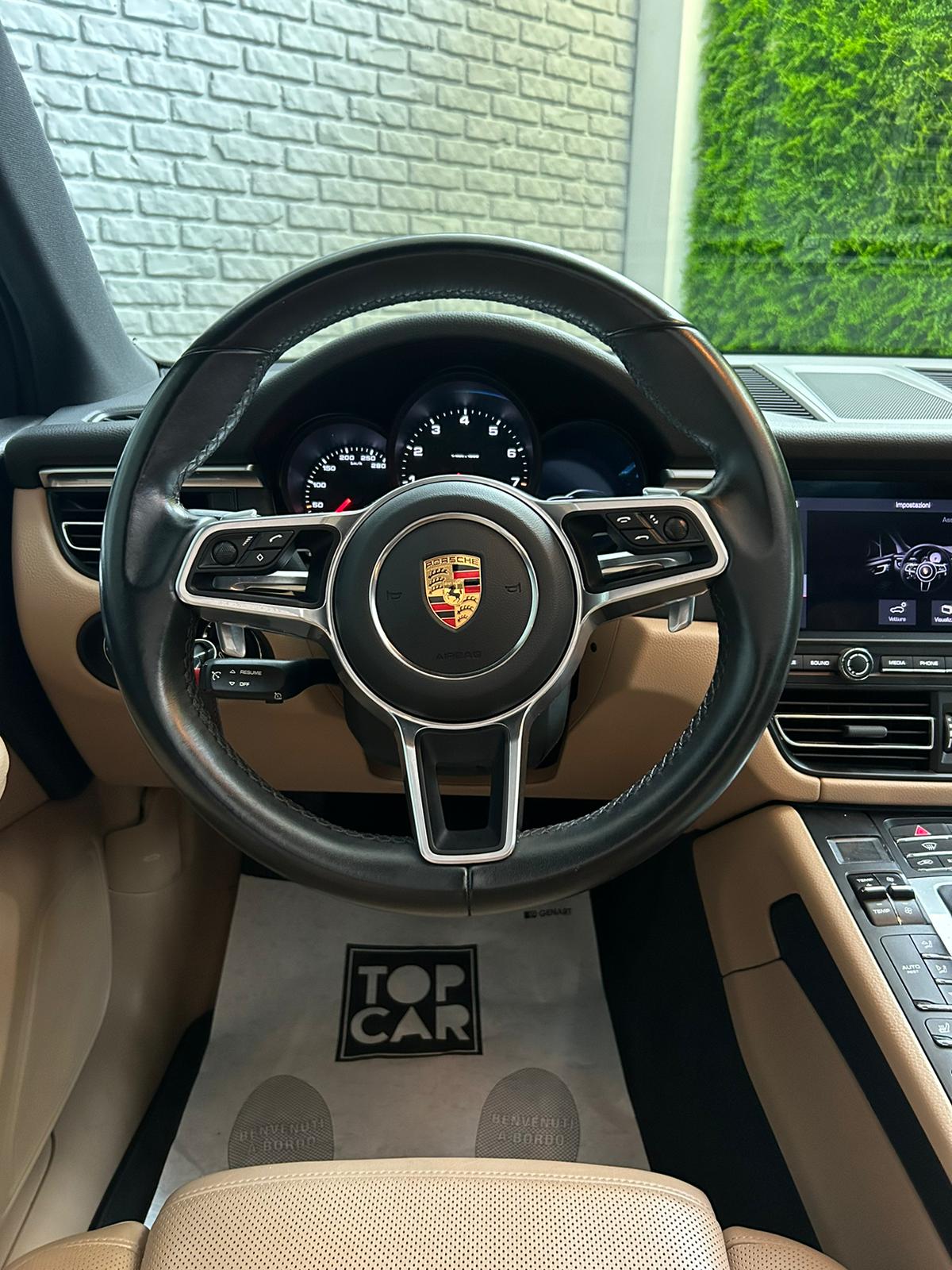 Porsche macan topcar